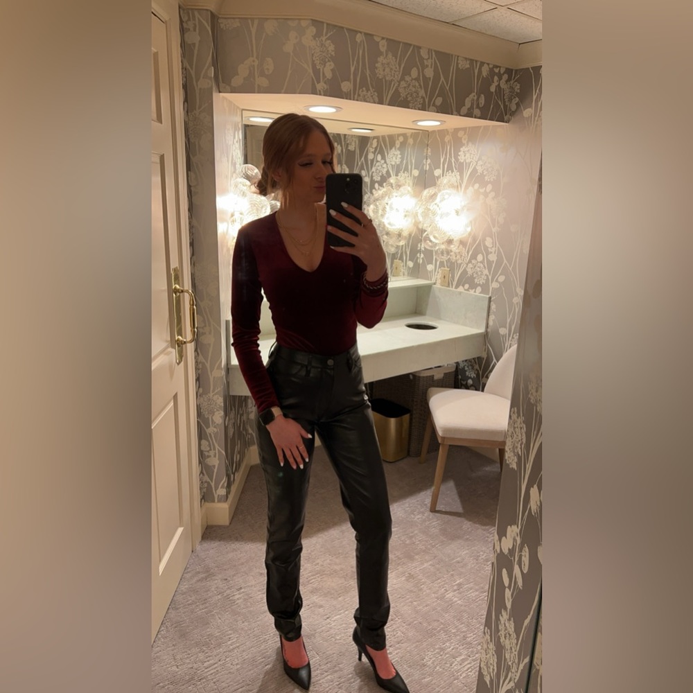 Meet your Posher, Caity